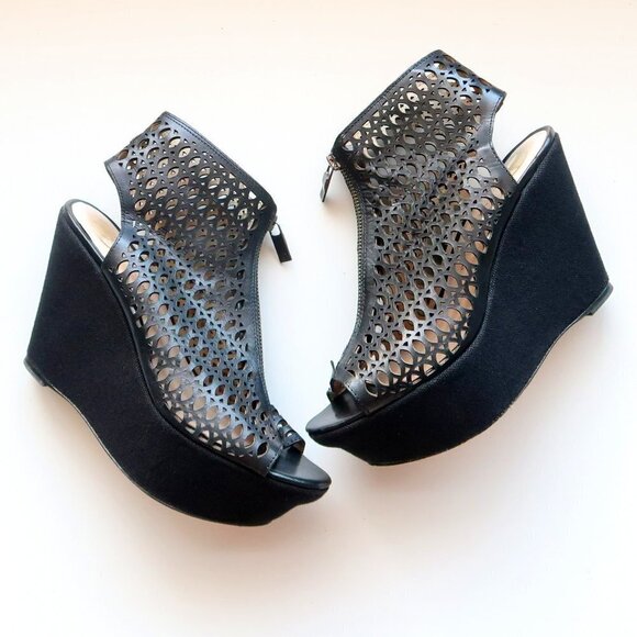 House of Harlow 1960 Fionna Black Lazercut Leather Open-Toe Platform Bootie Shoe